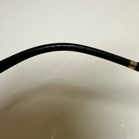 Pilot Aviator CHANEL Sunglasses 4228-Q - Picture 8 of 11